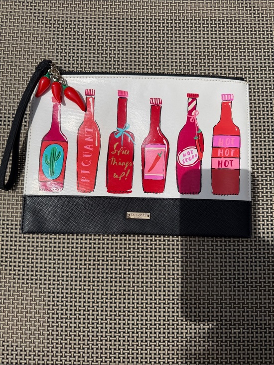 kate spade Handbags - Kate Spade Hot Sauce Gia Wristlet [limited edition]